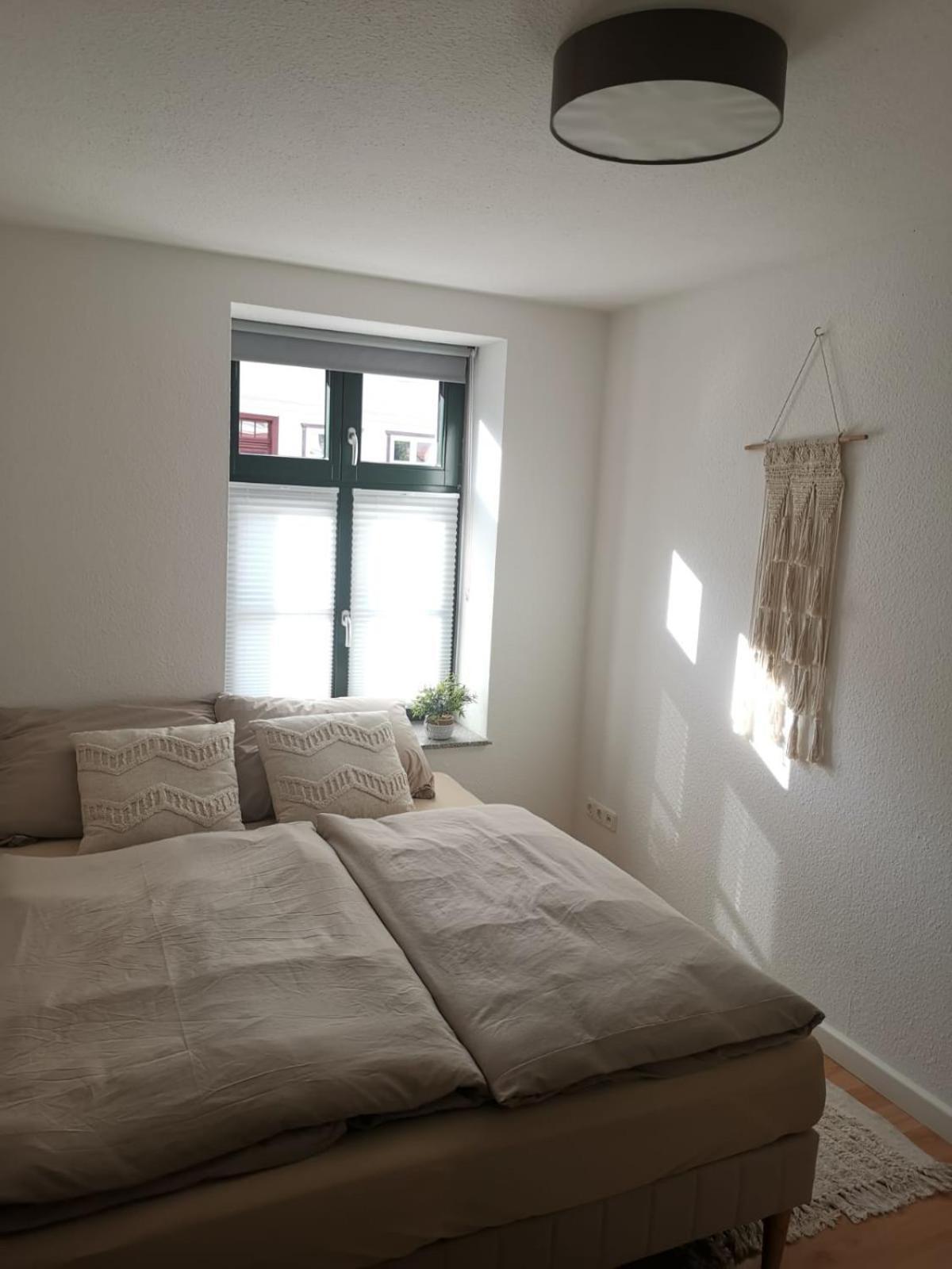 City-Apartment Mit Parkplatz & Fahrradraum! Nur 300M Zum Stadthafen Шверін Екстер'єр фото